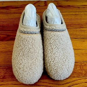 Bombas Sherpa Slippers New Never Worn Size 9